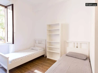 Quarto para alugar num apartamento partilhado em Milano
