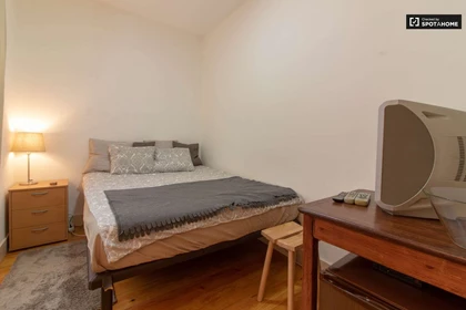 Quarto para alugar ao mês em Lisboa