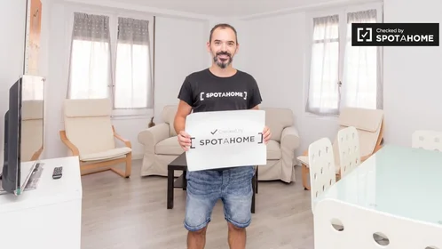 Quarto privado em Gran Vía de Ramón y Cajal, imagem 19 de 19