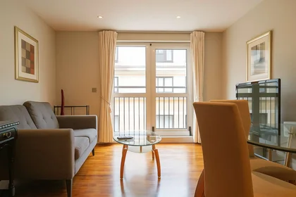 Appartamento intero in Pepys St, immagine 1 di 10