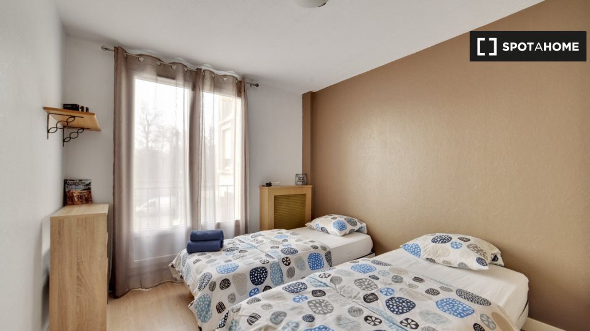 Alojamiento de 2 dormitorios en Saint-denis