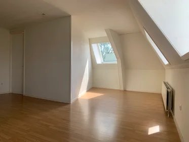Quarto privado em Molenpad, imagem 1 de 5