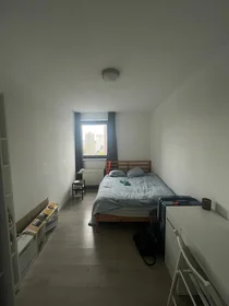 Private room at Coolhaven, image 1 of 6
