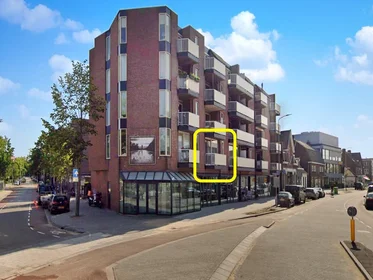 Gesamte Unterkunft in der Methusalemplein, bild 1 von 10