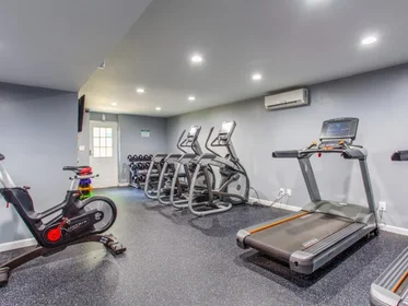Apartamento inteiro em residência em 1231 Clairmont Rd, Decatur, GA 30030, USA, imagem 21 de 32