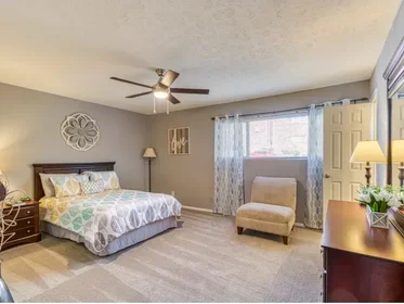 Apartamento inteiro em residência em 1231 Clairmont Rd, Decatur, GA 30030, USA, imagem 1 de 32