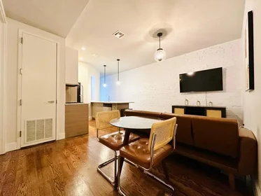 整租 在住宅内 在 102 Rogers Avenue,  8, Crown Heights, New York, NY, 11216, 12的图像7