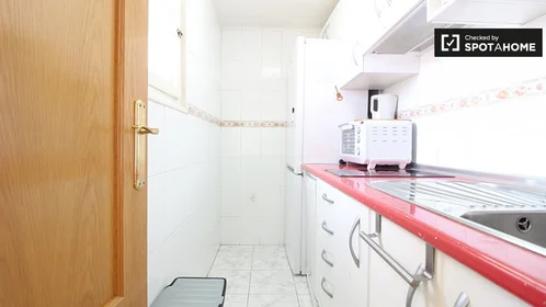 Appartamento intero in Calle del Amparo, immagine 8 di 19