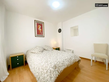 Günstiges Privatzimmer in Valencia