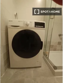 Private room at Estr. A-Da-Maia, 1500-002 Lisboa, Portugal, image 19 of 19