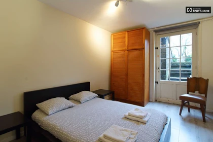 Quarto para alugar num apartamento partilhado em Schaerbeek