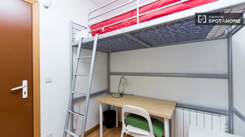 Private room at Calle de Embajadores, image 12 of 19