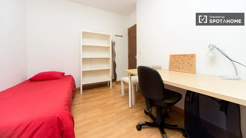 Private room at Calle de Embajadores, image 9 of 19