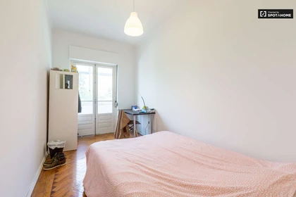 Quarto para alugar num apartamento partilhado em Lisboa