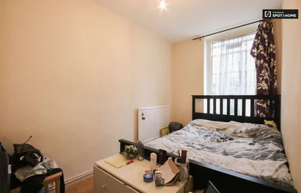 Quarto privado em Tadema House, Penford Street, imagem 1 de 10