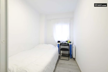 Habitación en alquiler con cama doble Madrid