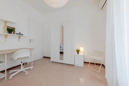 Prywatny pokój Via Urbino 7, obraz 5 19