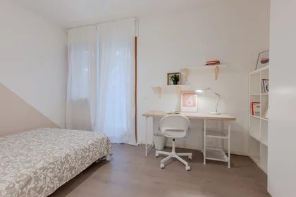 Habitación privada en Via Roberto Marin 9, imagen 1 de 10