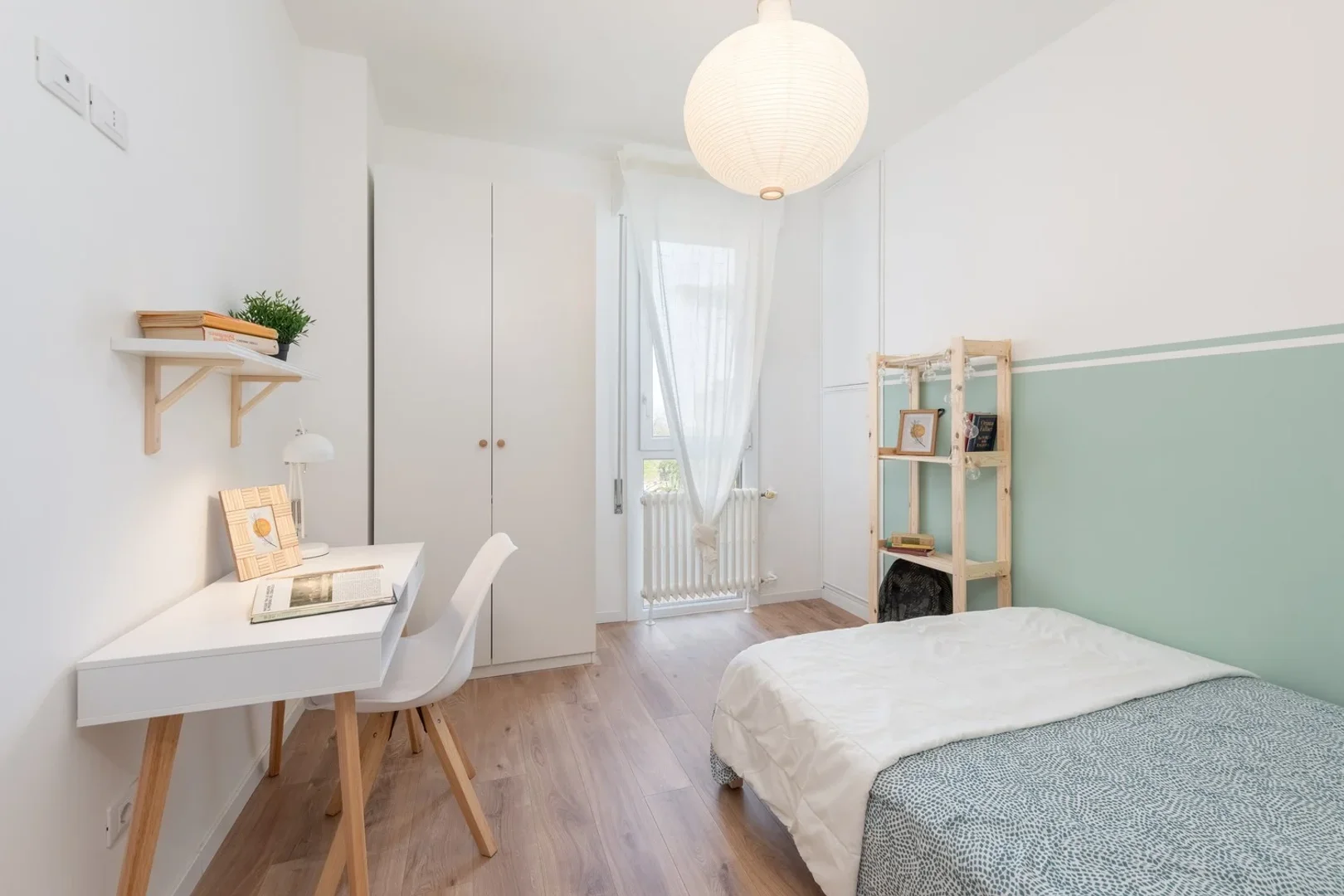 Chambre d'étudiant économique avec emplacement pratique dans 