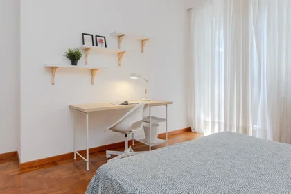 Stanza privata in Via Teofilo Folengo 15, immagine 1 di 10