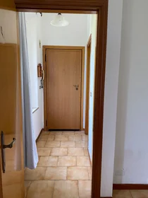 Mehrbettzimmer in der Via Nonantolana 262, bild 4 von 8