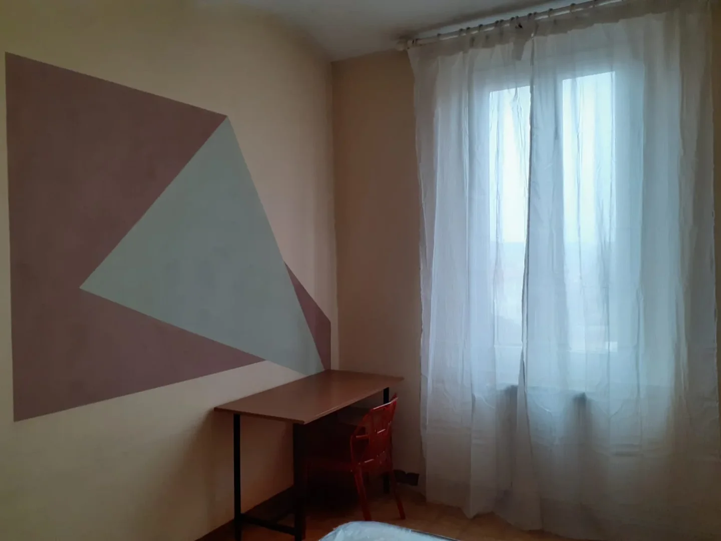 Komfortables und geräumiges Studentenzimmer in 