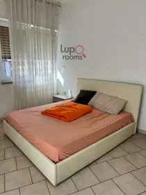 Stanza privata in Via Ettore Fieramosca 1, immagine 1 di 9