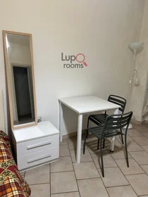 Privatzimmer in der Via Ettore Fieramosca 1, bild 4 von 9