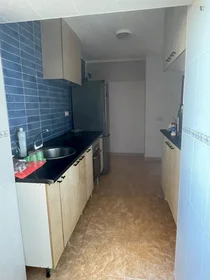 Chambre privée à Calle Juan B Melo, image 3 de 7