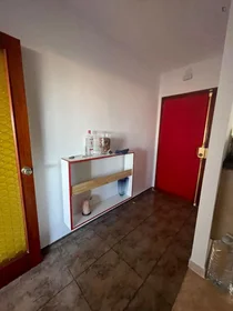 Chambre privée à Calle Juan B Melo, image 7 de 7