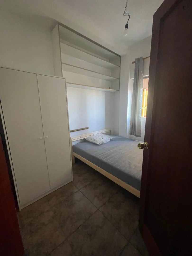 Chambre d'étudiant bon marché à proximité du campus dans 