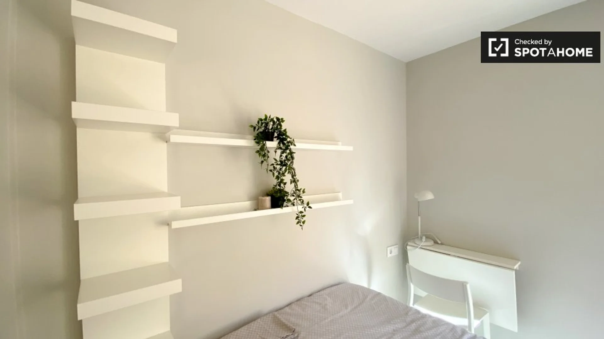 Preisgünstiges Studentenzimmer in günstiger Lage in