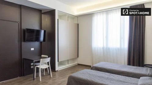 Logement entier à Via della Marranella, image 3 de 14