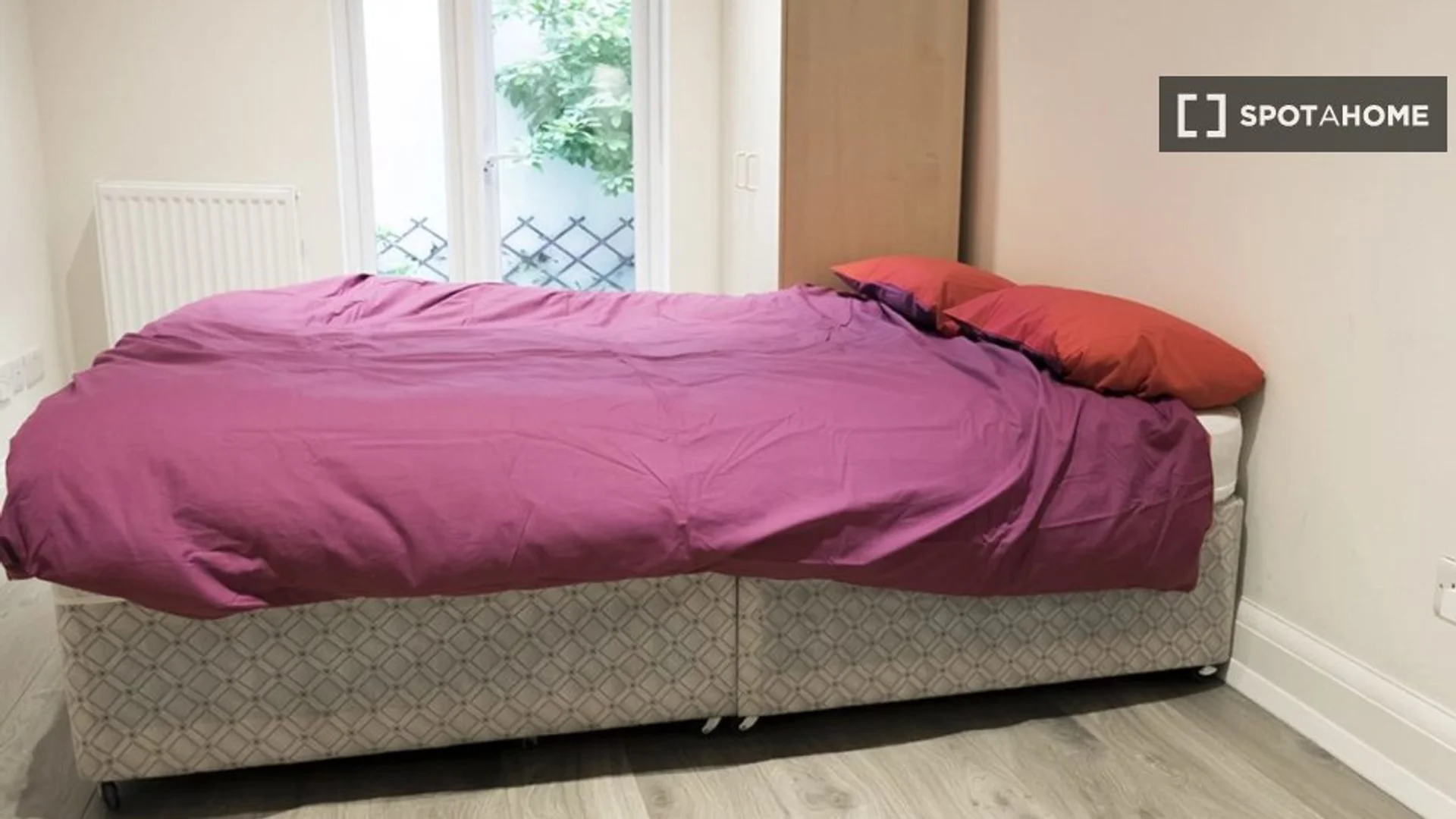 Komfortables und geräumiges Studentenzimmer in 