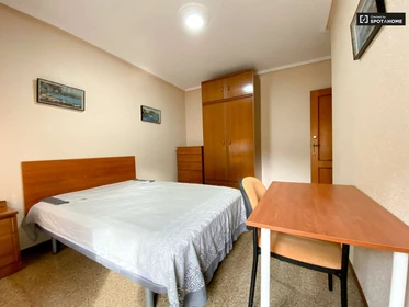 Zimmer mit Doppelbett zu vermieten Valencia