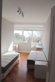 Alquiler de habitación en piso compartido en Carcavelos