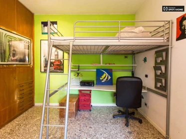 Room for rent with double bed Milano