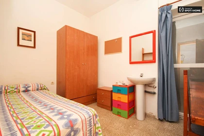 Chambre à louer avec lit double Granada