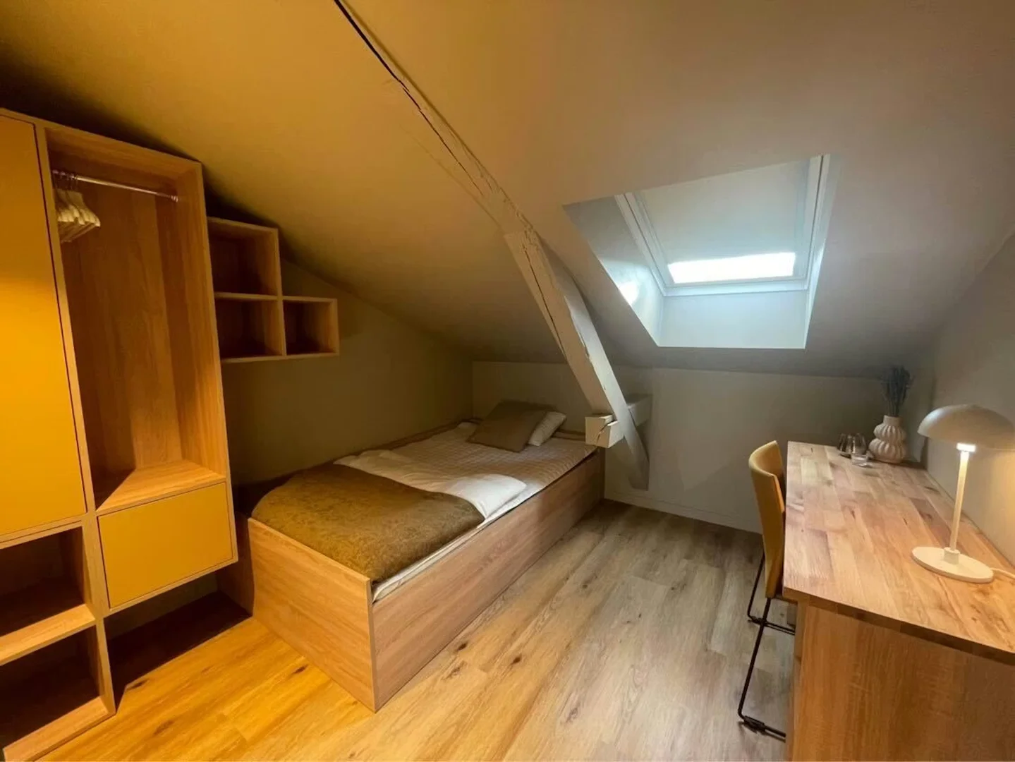 Habitación para estudiantes en  con modernas comodidades