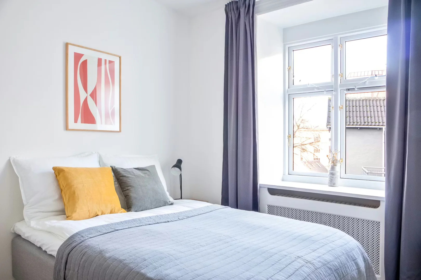 Habitación estudiantil amplia y cómoda en 