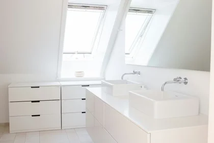 Chambre privée à Oslo Plads, Indre By, image 8 de 10