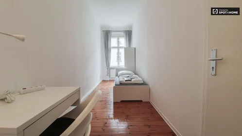 Helles Privatzimmer in {area}