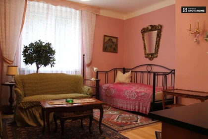 Renting rooms by the month in Wien