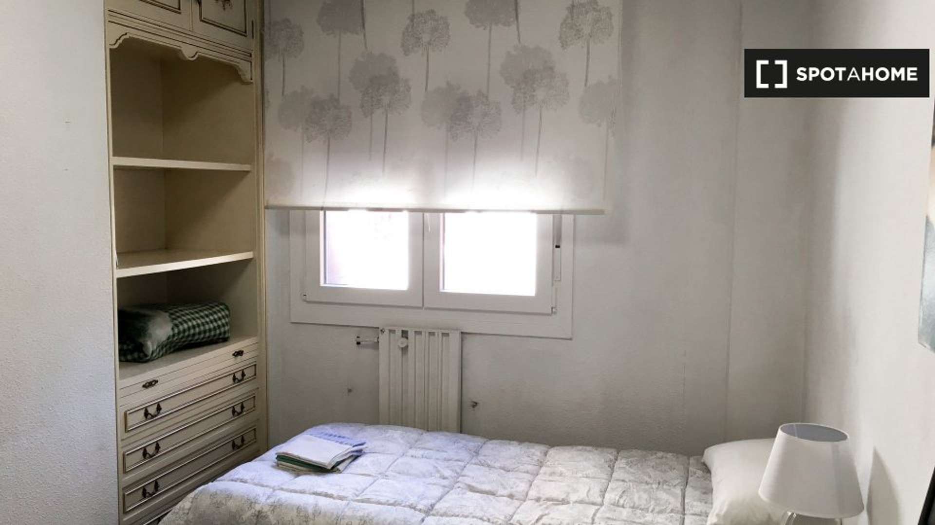 Room for rent with double bed Pamplona/iruña