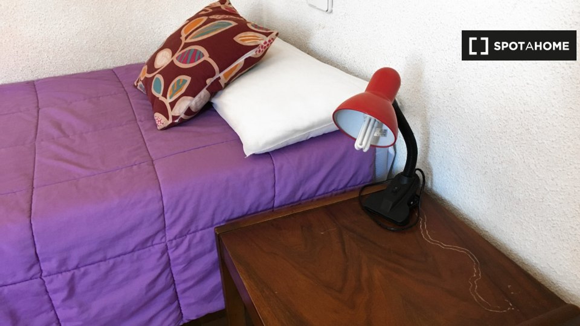 Cheap private room in Pamplona/iruña