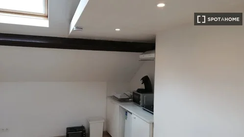 Studio at Rue Fik Guidon, image 10 of 17