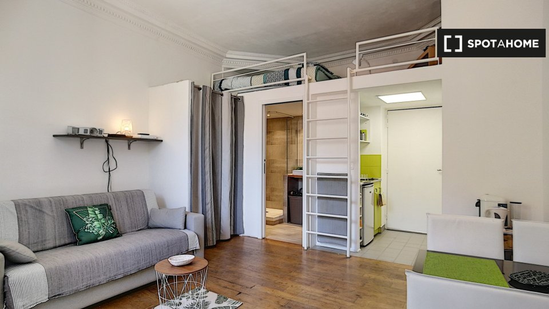 Studio for 2 people in Nice