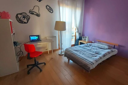 Quarto para alugar num apartamento partilhado em Firenze