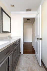 Stanza privata in #1598: Irving Park Chicago 60618, immagine 12 di 12