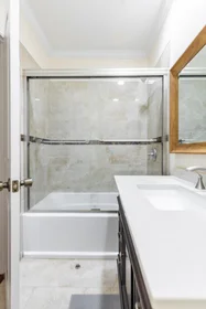 Stanza privata in #1598: Irving Park Chicago 60618, immagine 10 di 12